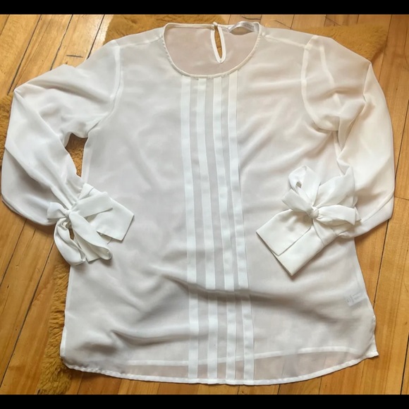 Ivory white blouses - Picture 7 of 9